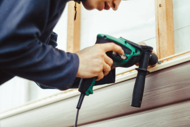 Best Siding Removal and Disposal  in Colfax, WA